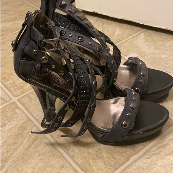 heels - Picture 4 of 4